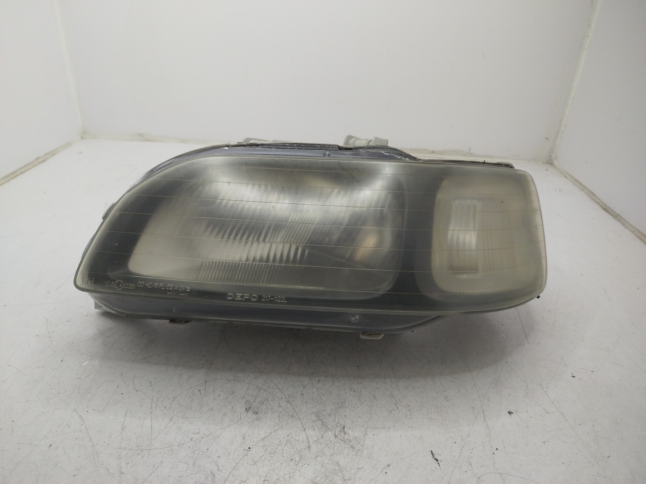 Farol/ Otica Dianteiro ESQ HONDA CIVIC VI Fastback  de 1994 a 2001