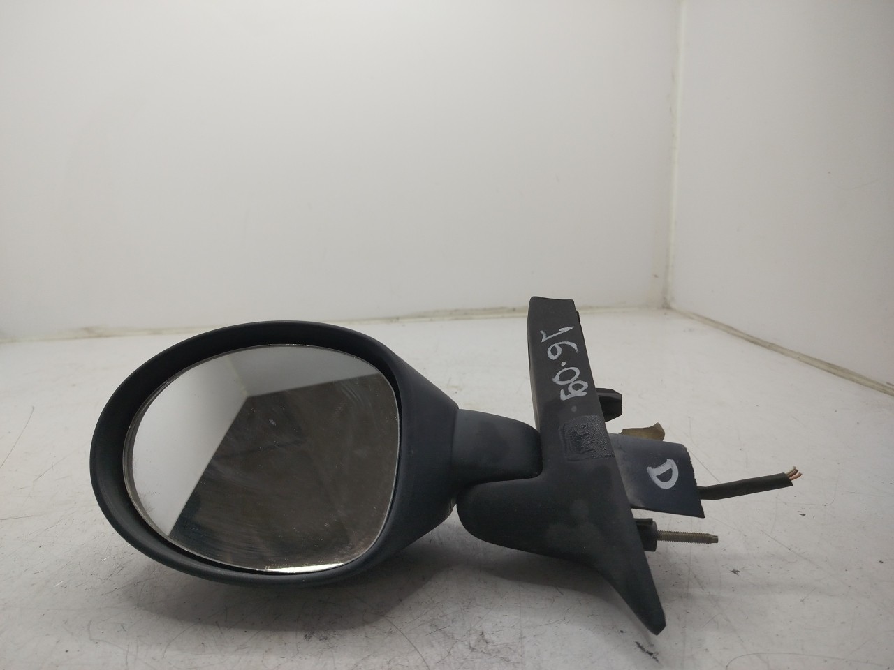 Espelho Retrovisor Dto RENAULT TWINGO I  de 1993 a 2012