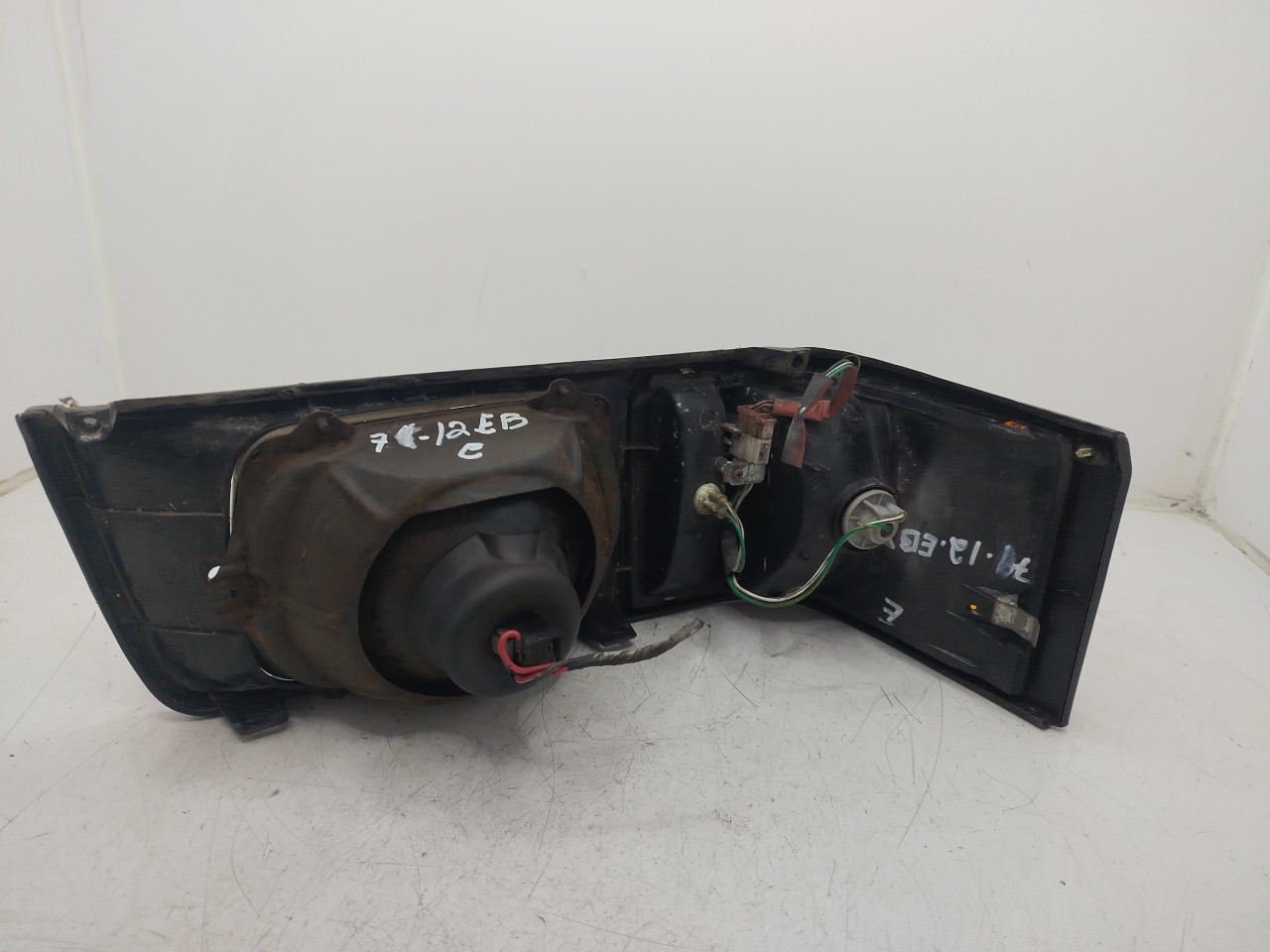 Farol/ Otica Dianteiro ESQ MITSUBISHI L 300 III Caixa  de 1986 a 2013