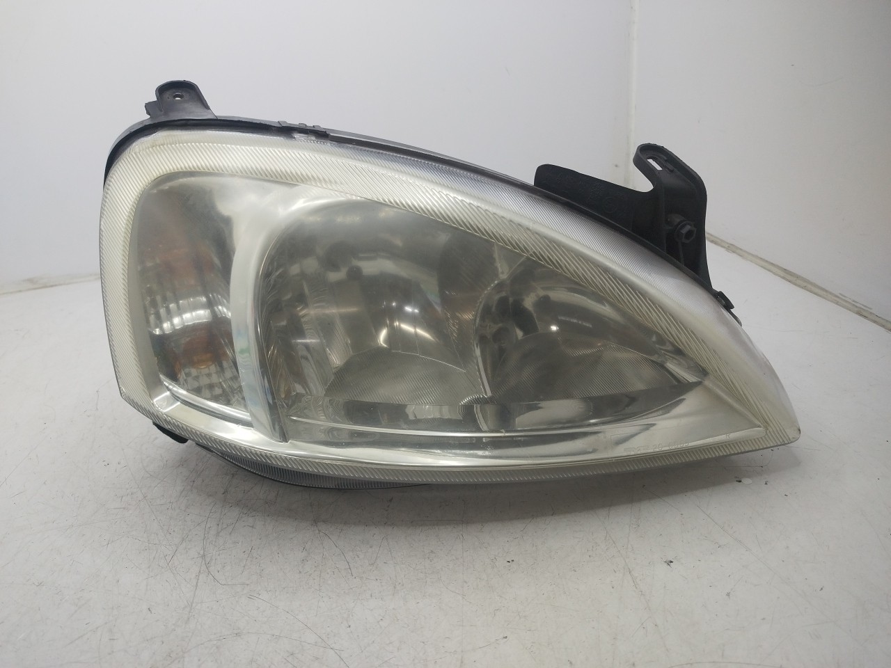 Farol/ Otica Dianteiro DTO OPEL Corsa C de  a