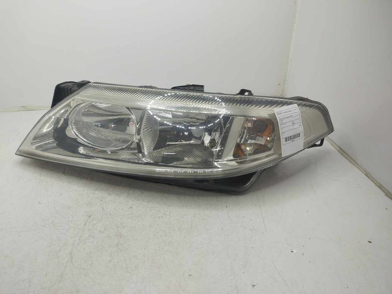 Farol/ Otica Dianteiro ESQ RENAULT LAGUNA II  de 2001 a 2007