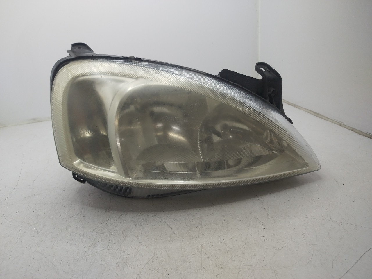 Farol/ Otica Dianteiro DTO OPEL Corsa C de  a