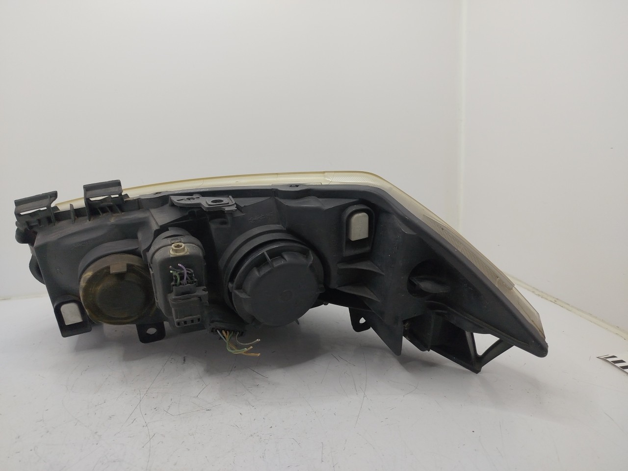 Farol/ Otica Dianteiro DTO RENAULT MEGANE II  de 2001 a 2012
