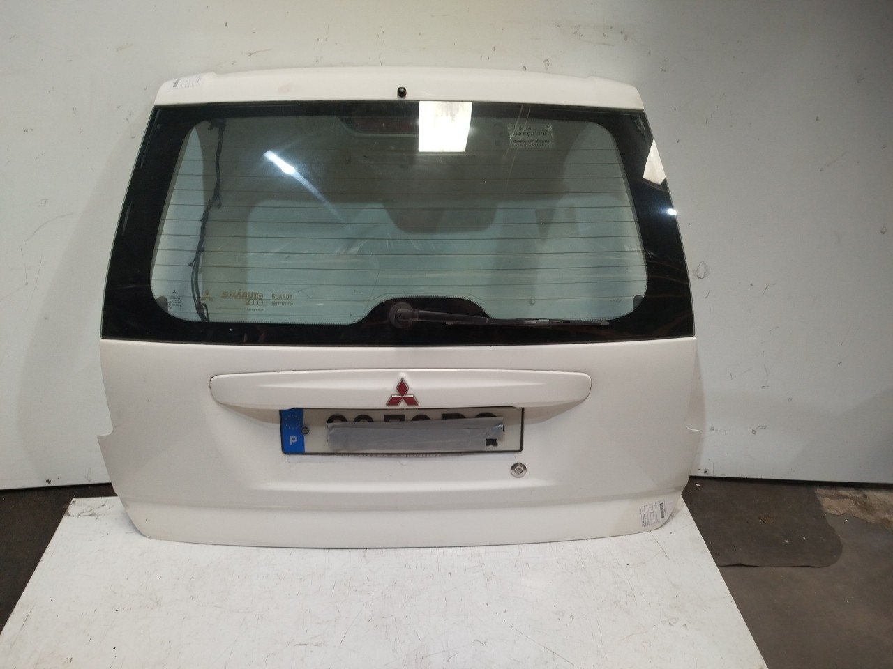 Porta da Mala MITSUBISHI SPACE STAR Veículo multiuso  de 1998 a 2004