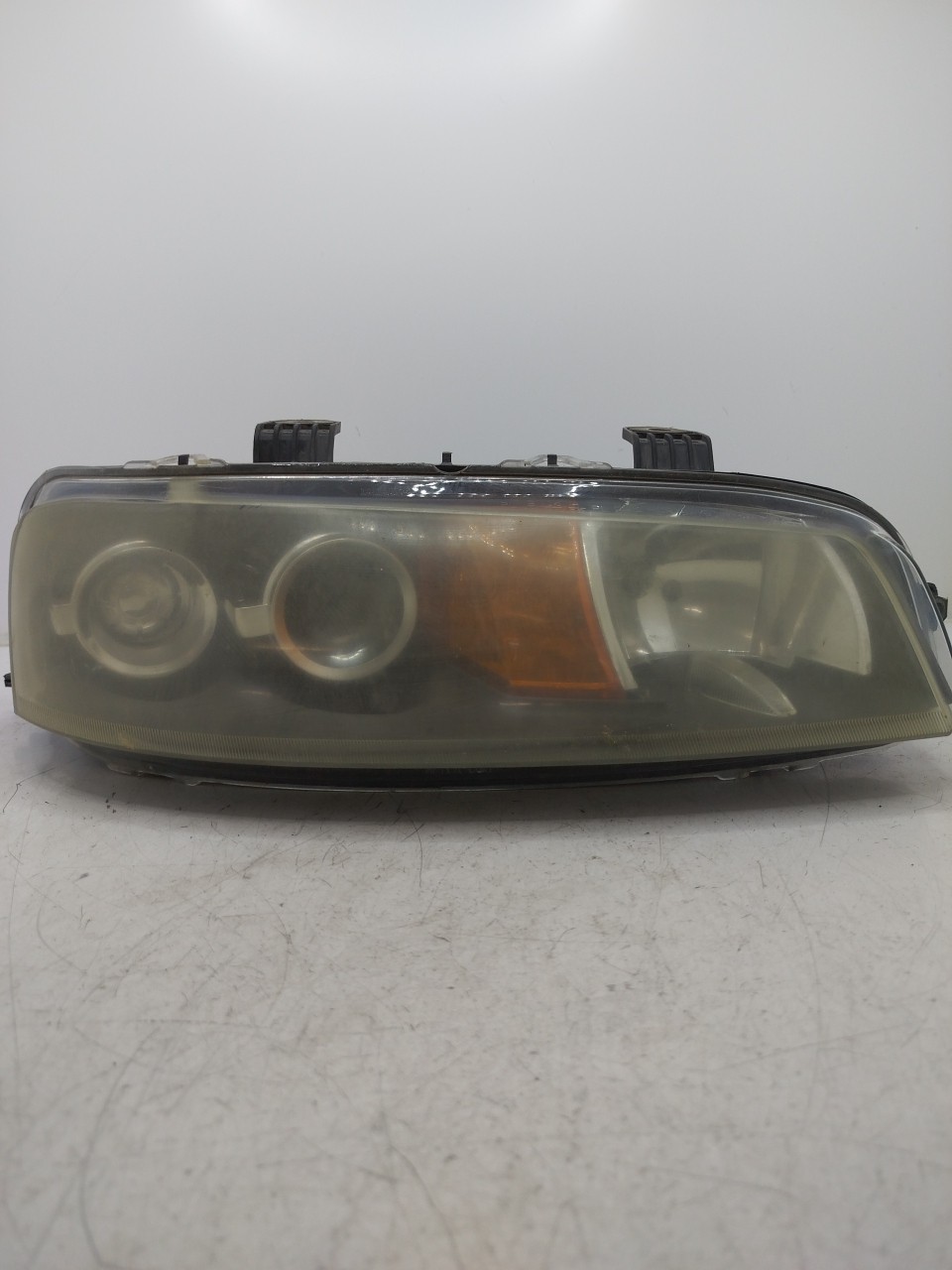 Farol/ Otica Dianteiro DTO FIAT PUNTO  de 1999 a 2012