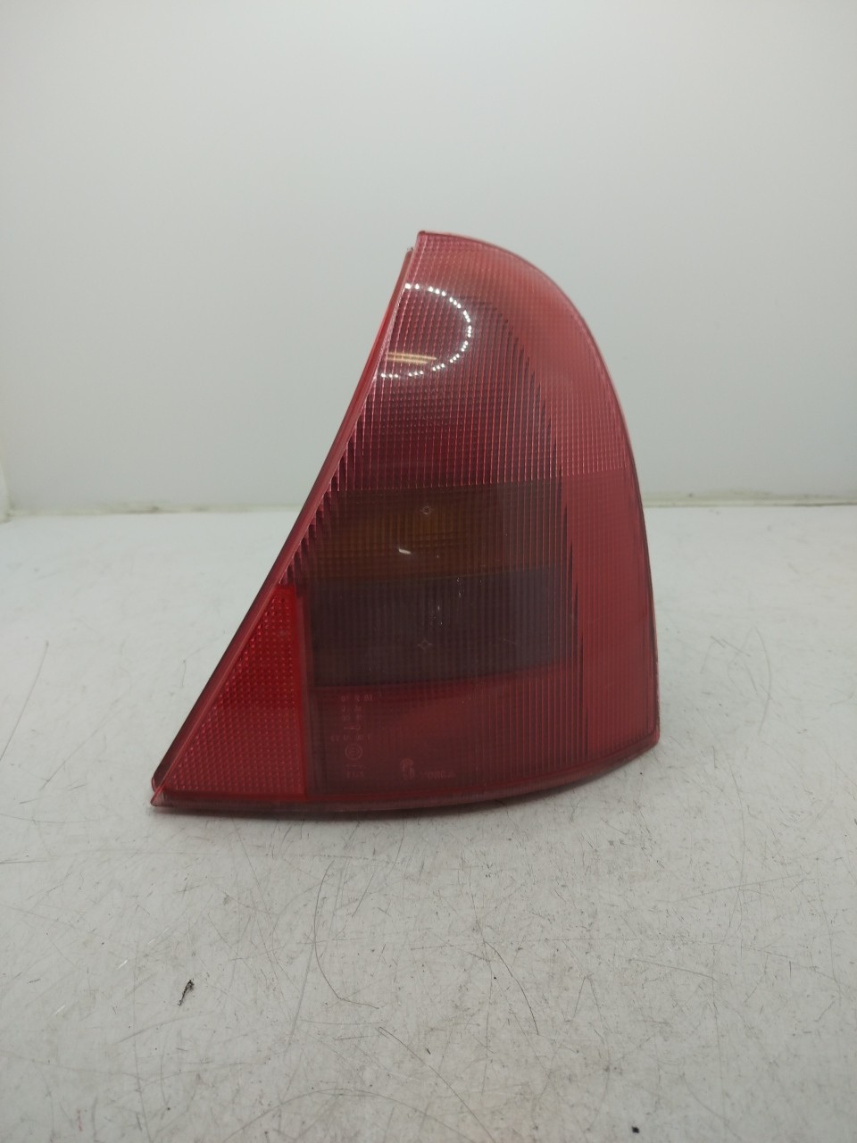 Farolim Stop Dto RENAULT Clio II  de  a 