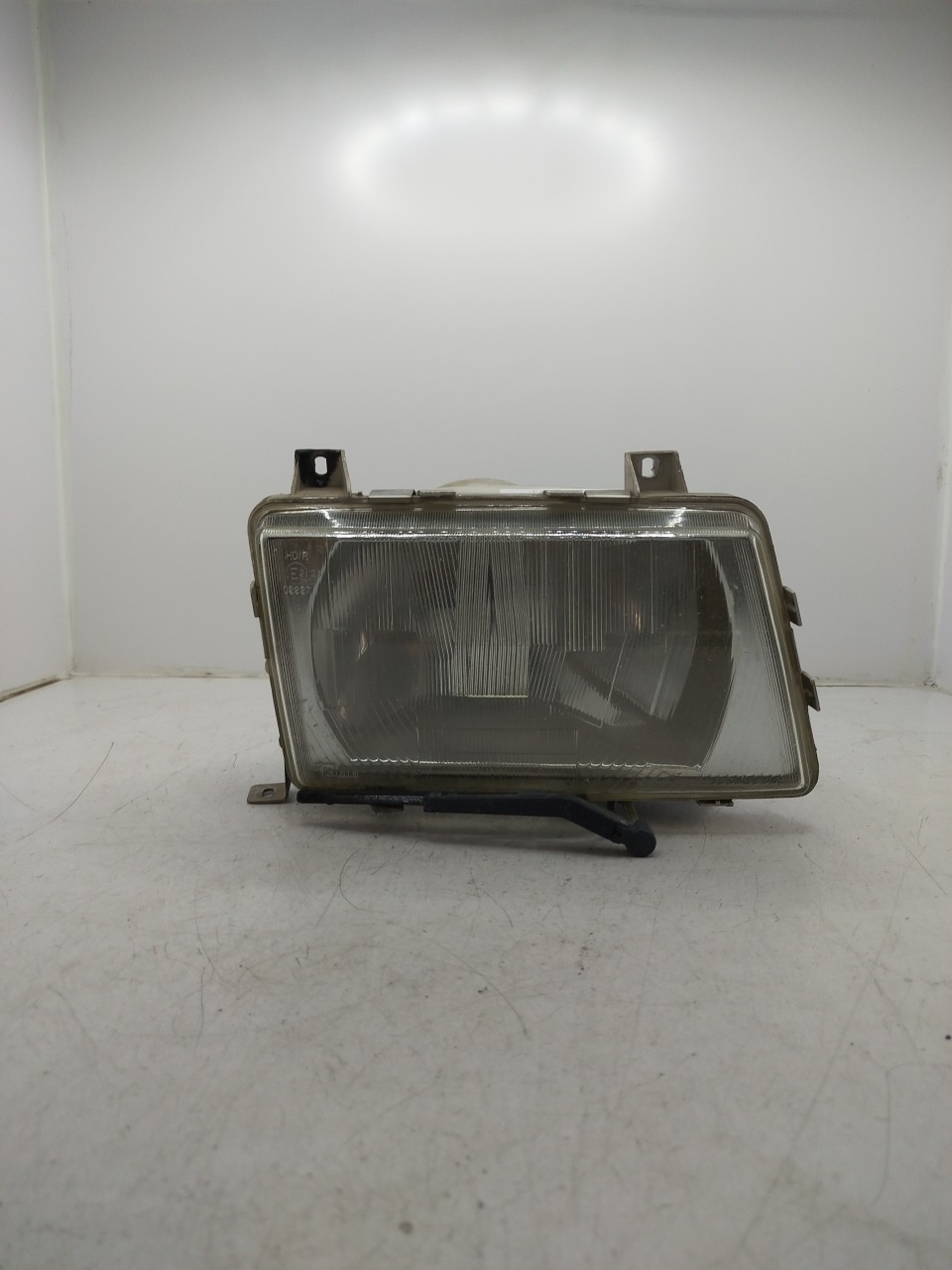 Farol/ Otica Dianteiro DTO SAAB 9000 Sedan de  a