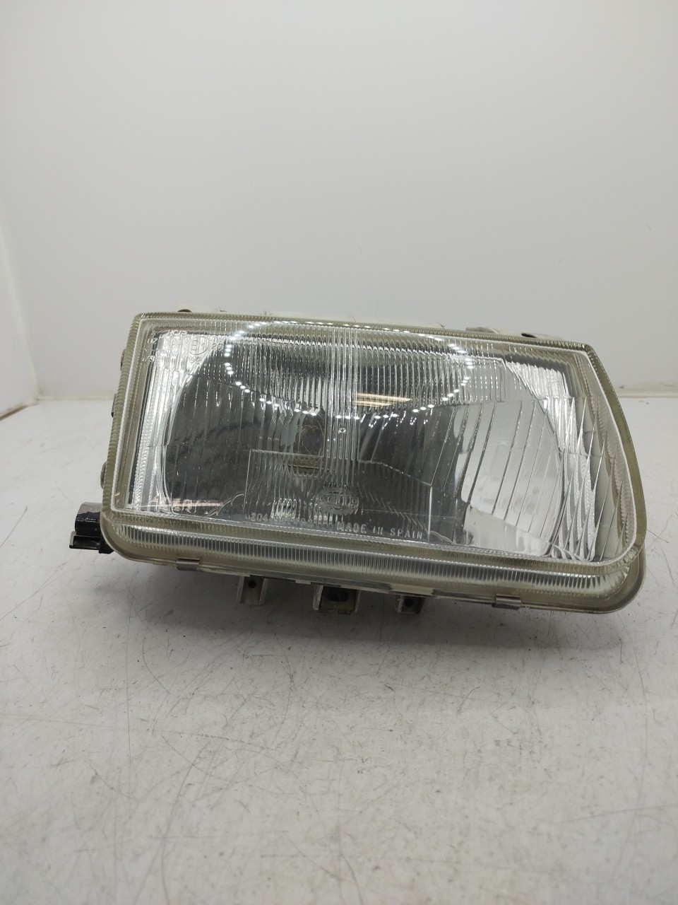 Farol/ Otica Dianteiro DTO VOLKSWAGEN Polo  de  a