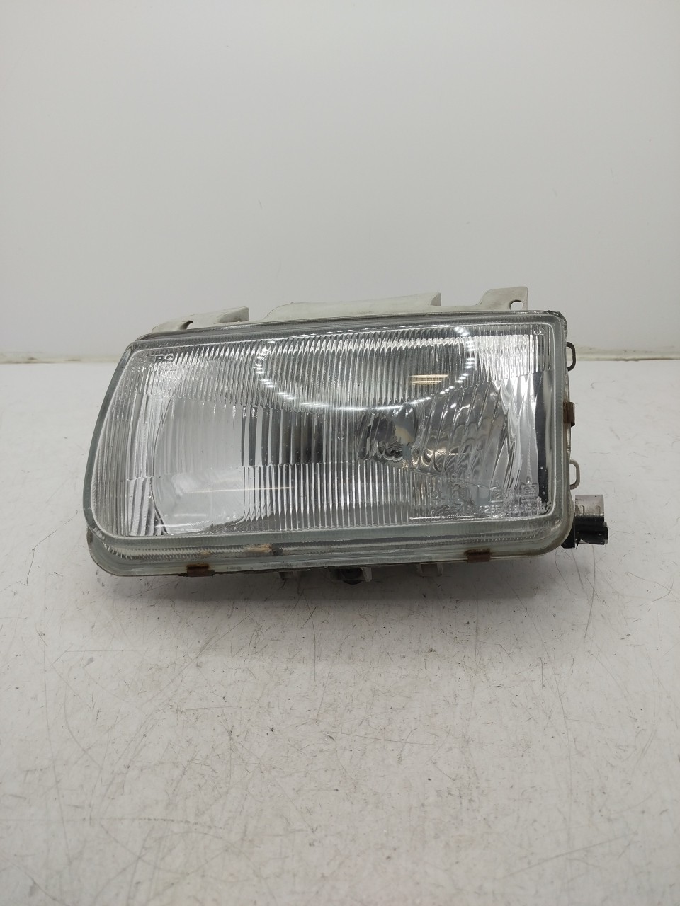 Farol/ Otica Dianteiro ESQ VOLKSWAGEN Polo  de  a