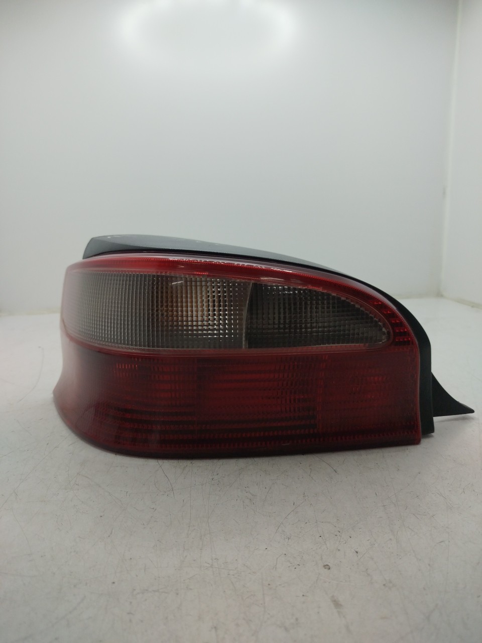 Farolim Stop Esq CITROEN SAXO  de 1996 a 2004