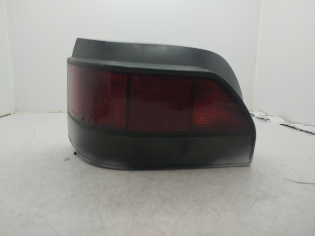 Farolim Stop Esq RENAULT CLIO I  de 1990 a 1998