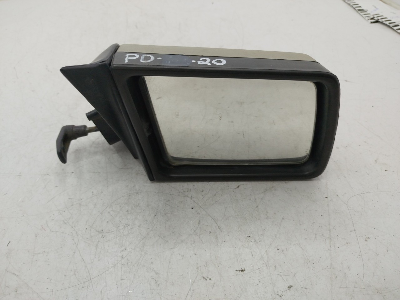 Espelho Retrovisor Dto OPEL CORSA A TR  de 1982 a 1993