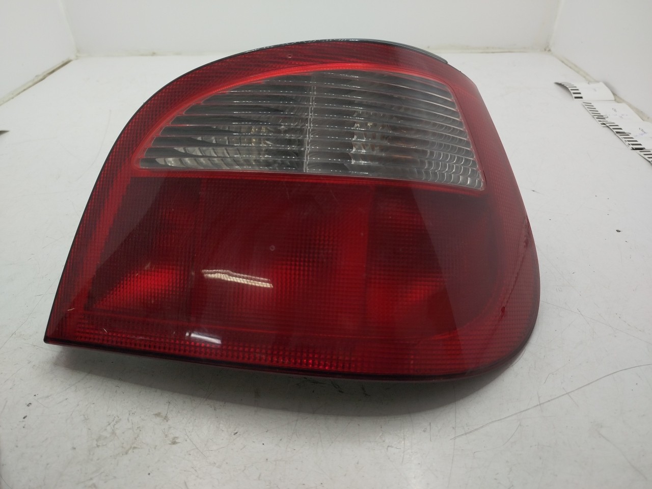 Farolim Stop Esq RENAULT MEGANE I  de 1995 a 2004