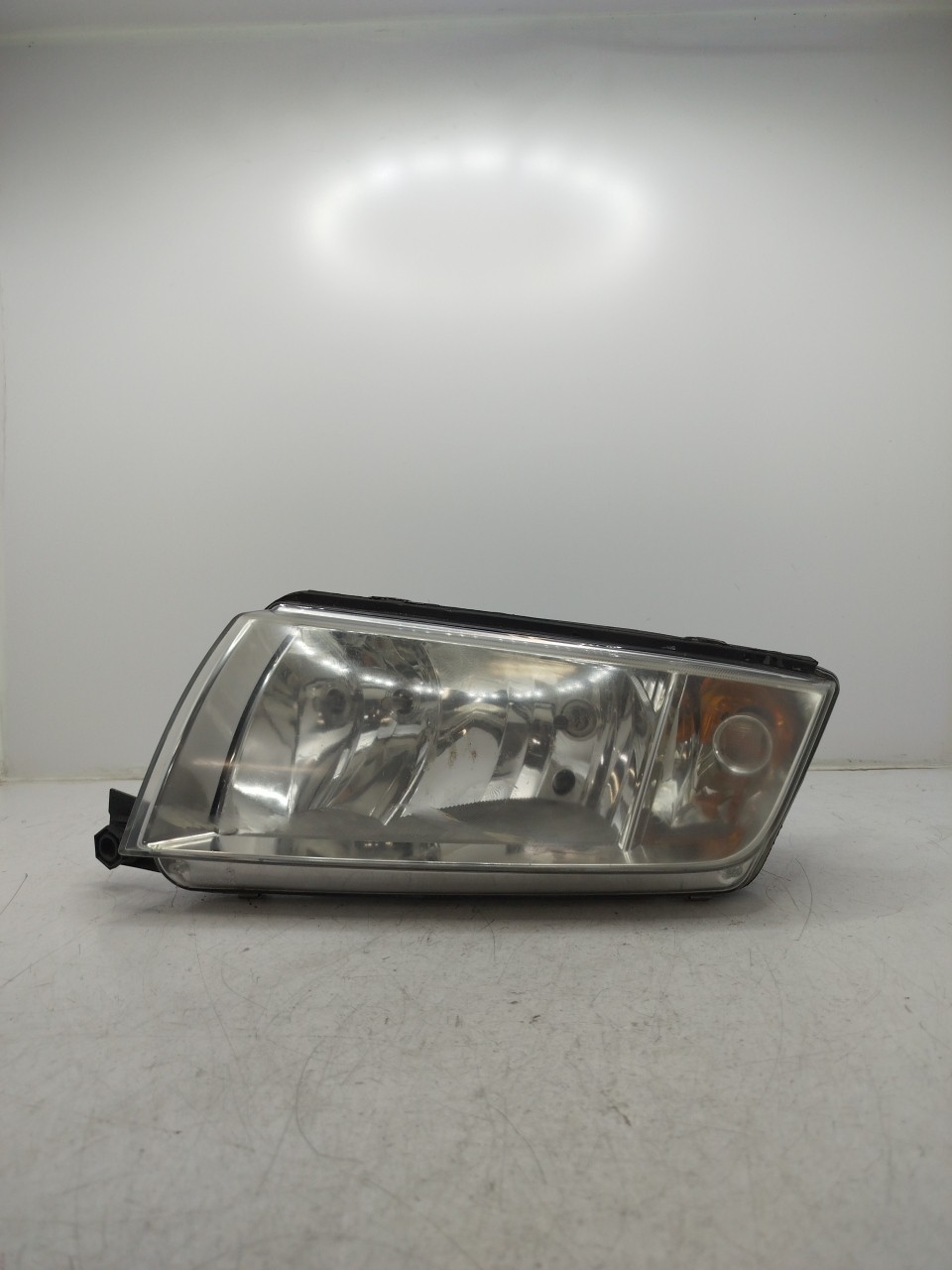 Farol/ Otica Dianteiro ESQ SKODA Fabia I Break  de  a 