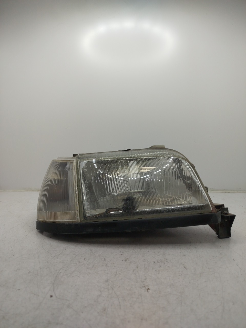 Farol/ Otica Dianteiro DTO RENAULT CLIO I  de 1990 a 1998