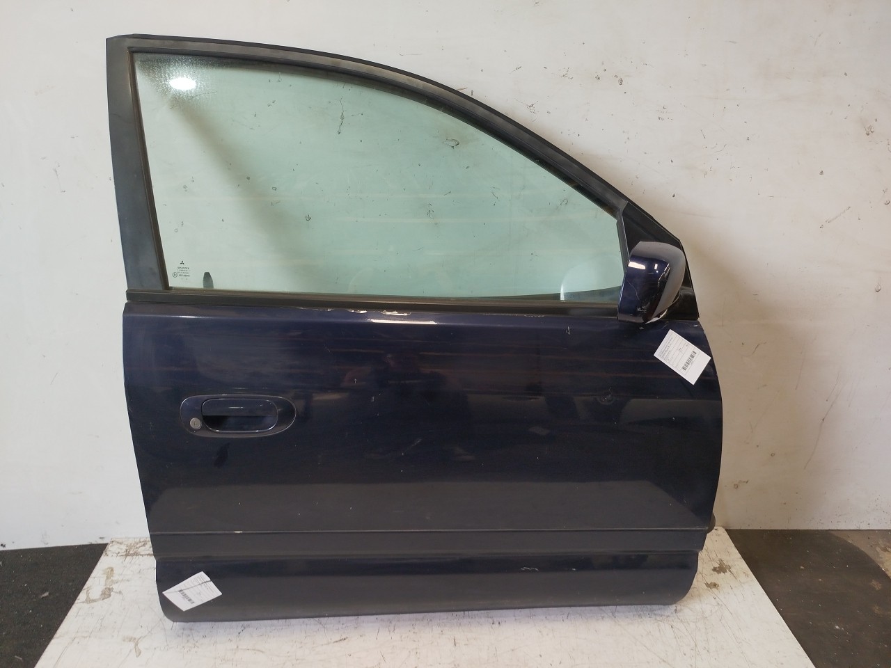Porta Frente Dto MITSUBISHI SPACE STAR Veículo multiuso  de 1998 a 2004