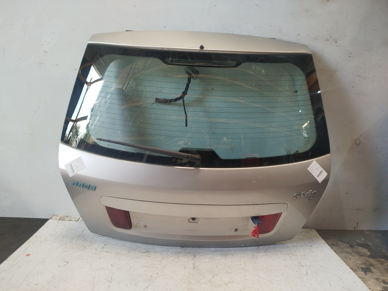 Porta da Mala FIAT STILO  de 2001 a 2010