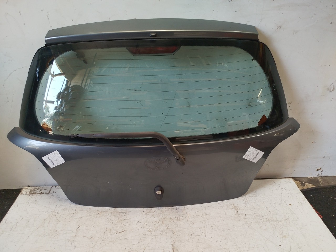 Porta da Mala TOYOTA YARIS  de 1999 a 2005
