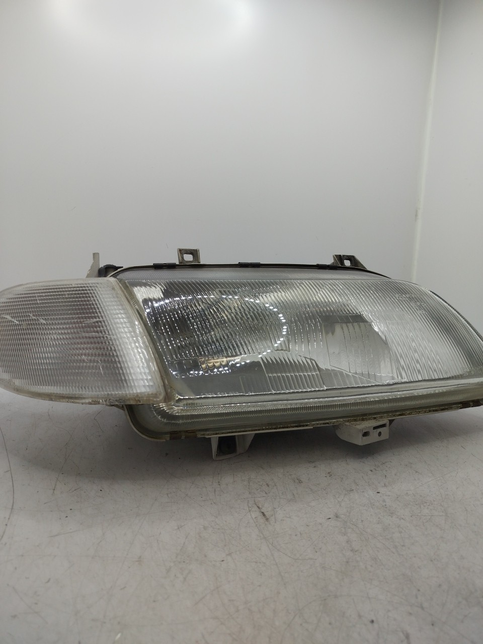Farol/ Otica Dianteiro DTO SEAT ALHAMBRA  de 1996 a 2010