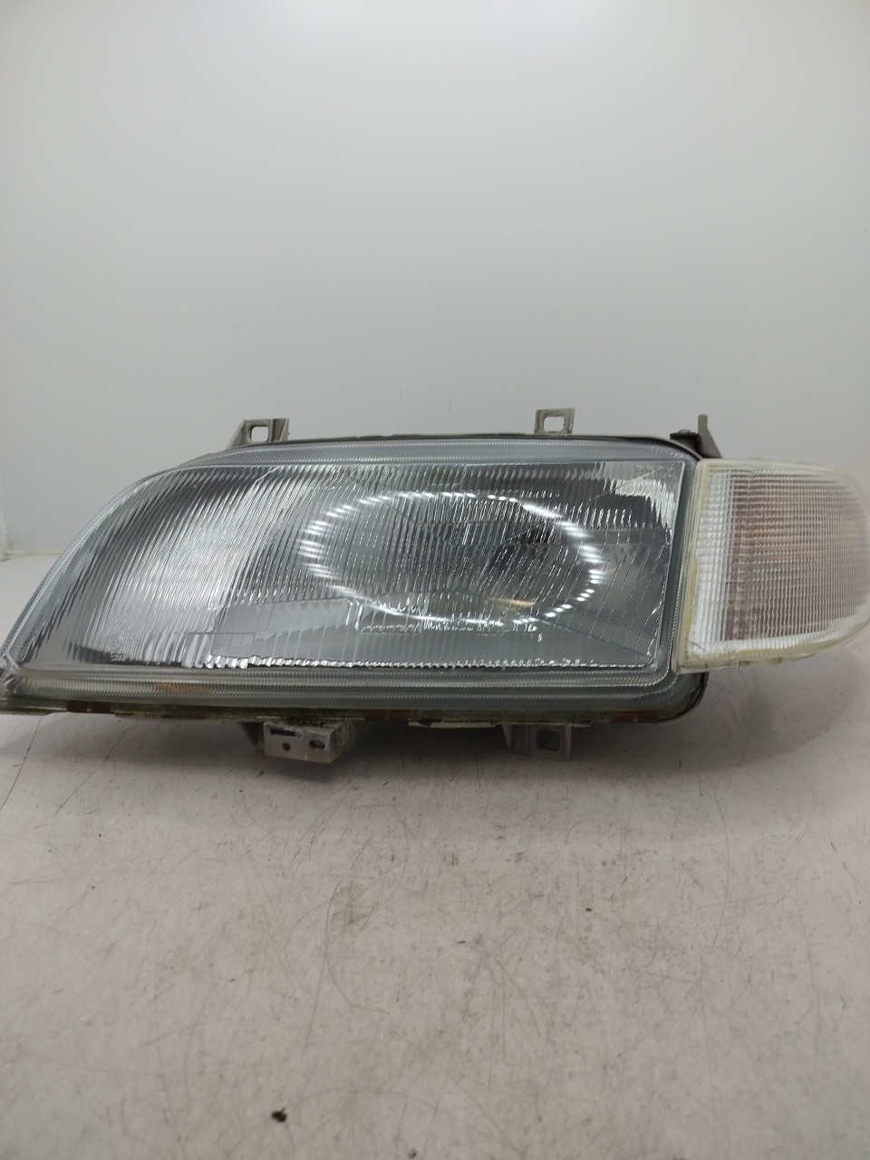 Farol/ Otica Dianteiro ESQ SEAT ALHAMBRA  de 1996 a 2010