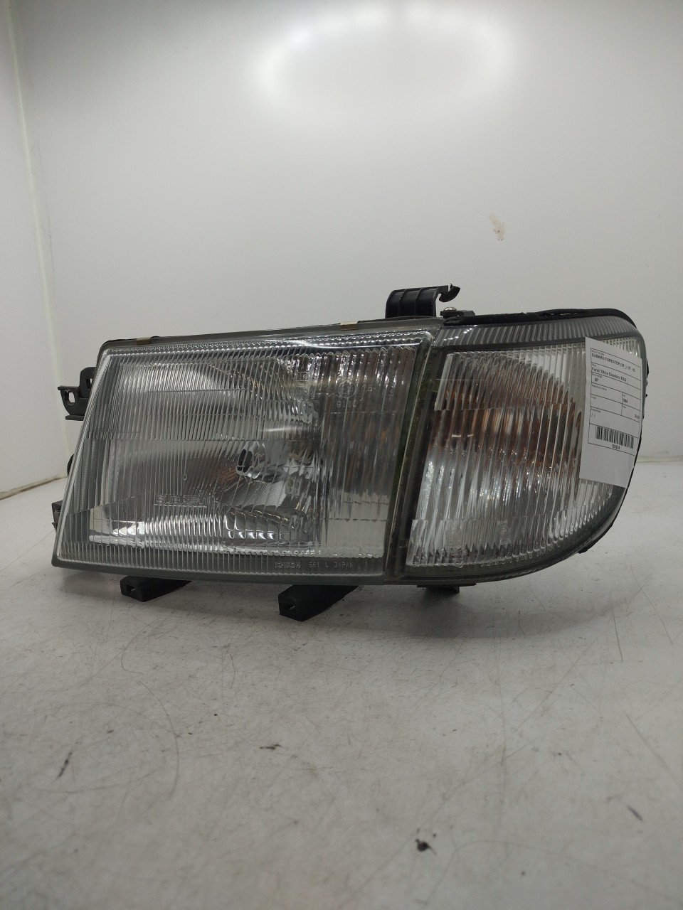 Farol/ Otica Dianteiro ESQ SUBARU FORESTER  de 1997 a 2002