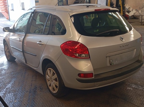 CLIO Grandtour  RENAULT - ID V_CVFV3015224