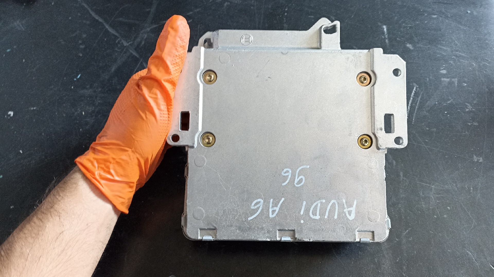 Engine Module AUDI A6 (4B2, C5) | 97 - 05 Imagem-2