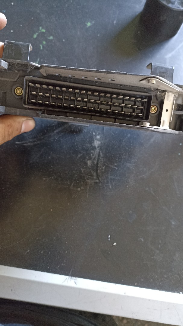 ABS Module VOLKSWAGEN PASSAT (3A2, 35I) | 88 - 97 Imagem-1