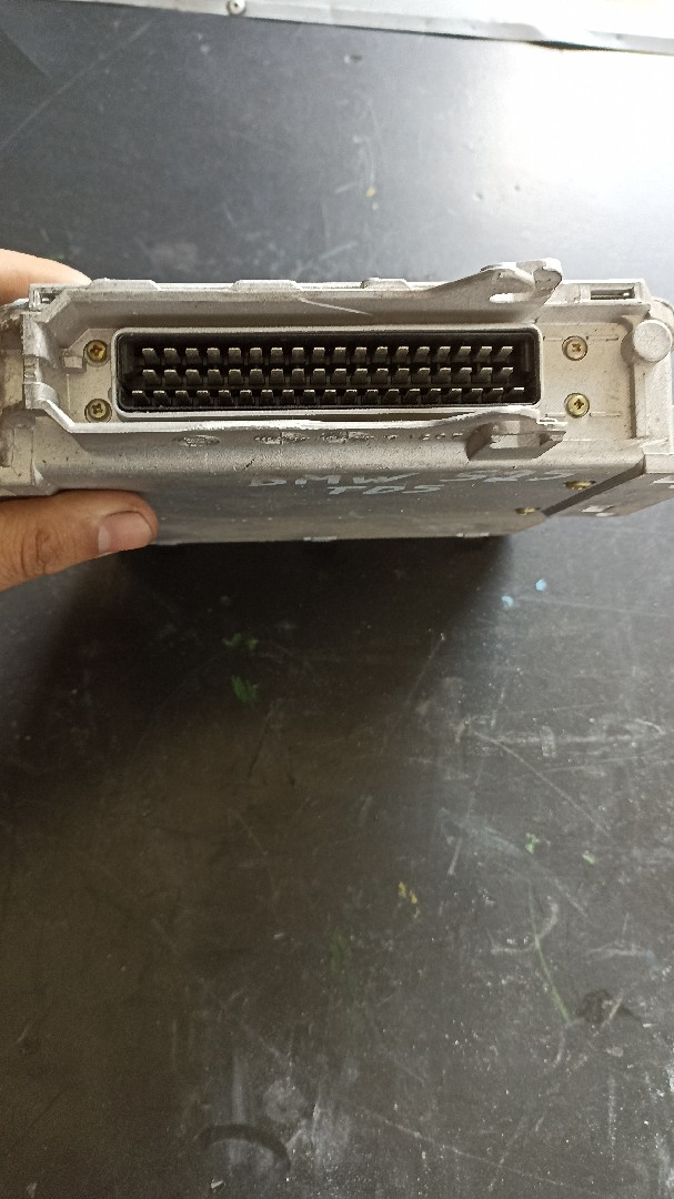 Engine Module BMW 5 Touring (E34) | 91 - 96 Imagem-1