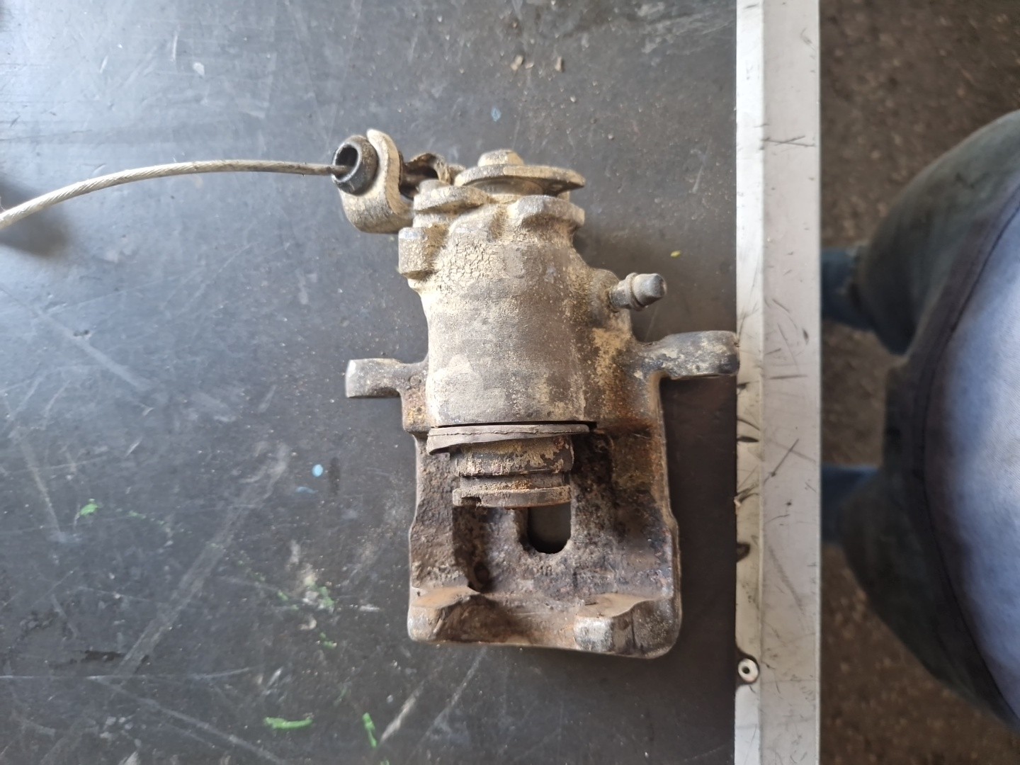 Bomba dos Travões VOLVO V40 Combi (645) | 95 - 04 Imagem-2