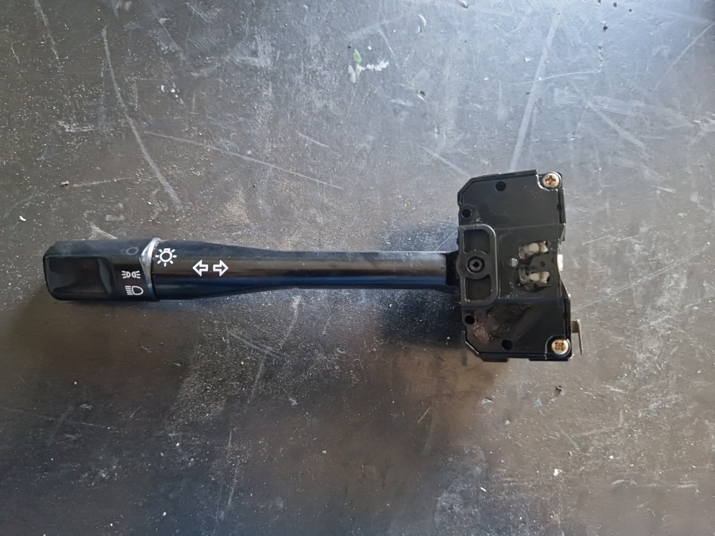 Interruptor/Comutador de luzes MG MG ZR | 01 - 05 Imagem-2