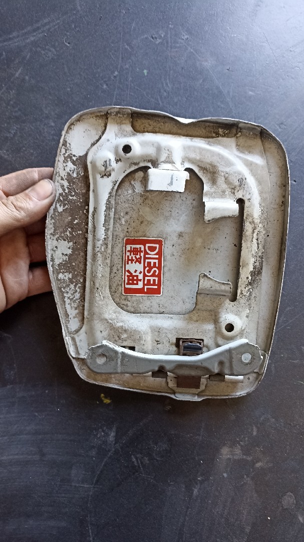 Tampa de Deposito TOYOTA COROLLA (_E11_) | 95 - 02 Imagem-1