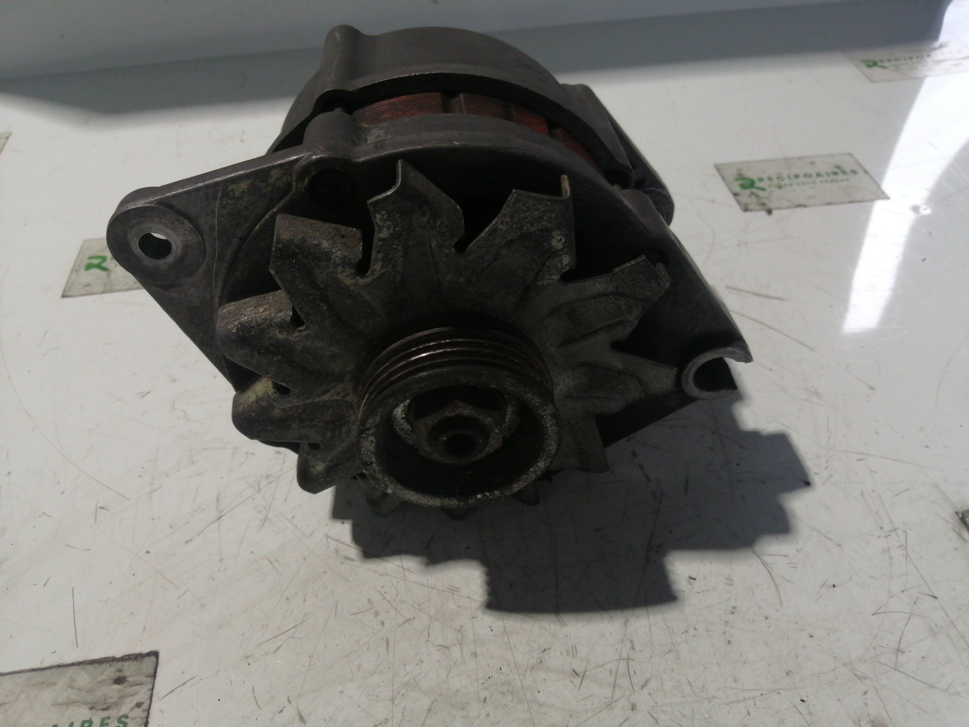Alternador PEUGEOT 205 Caixa | 83 - 90 Imagem-1