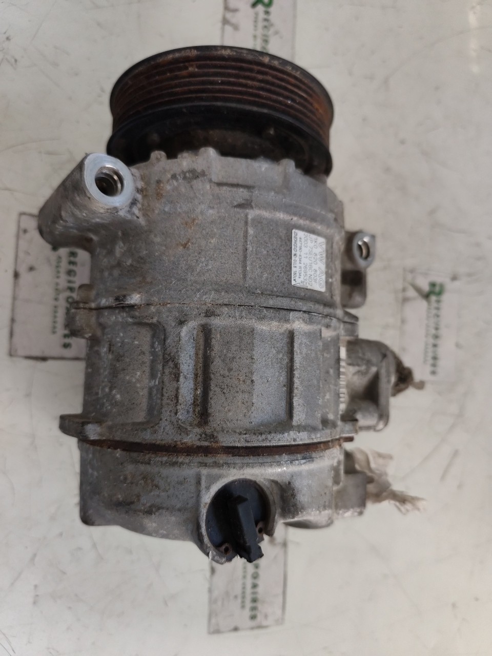 Compressor do Ar condicionado VOLKSWAGEN - ID S_11935