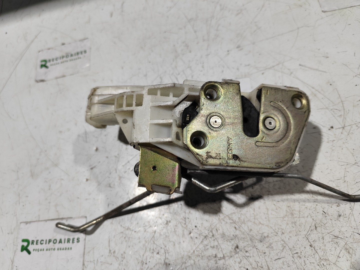 Fecho da Porta Frente Dto MITSUBISHI LANCER VI (CJ_, CP_) | 95 - 03 Imagem-2