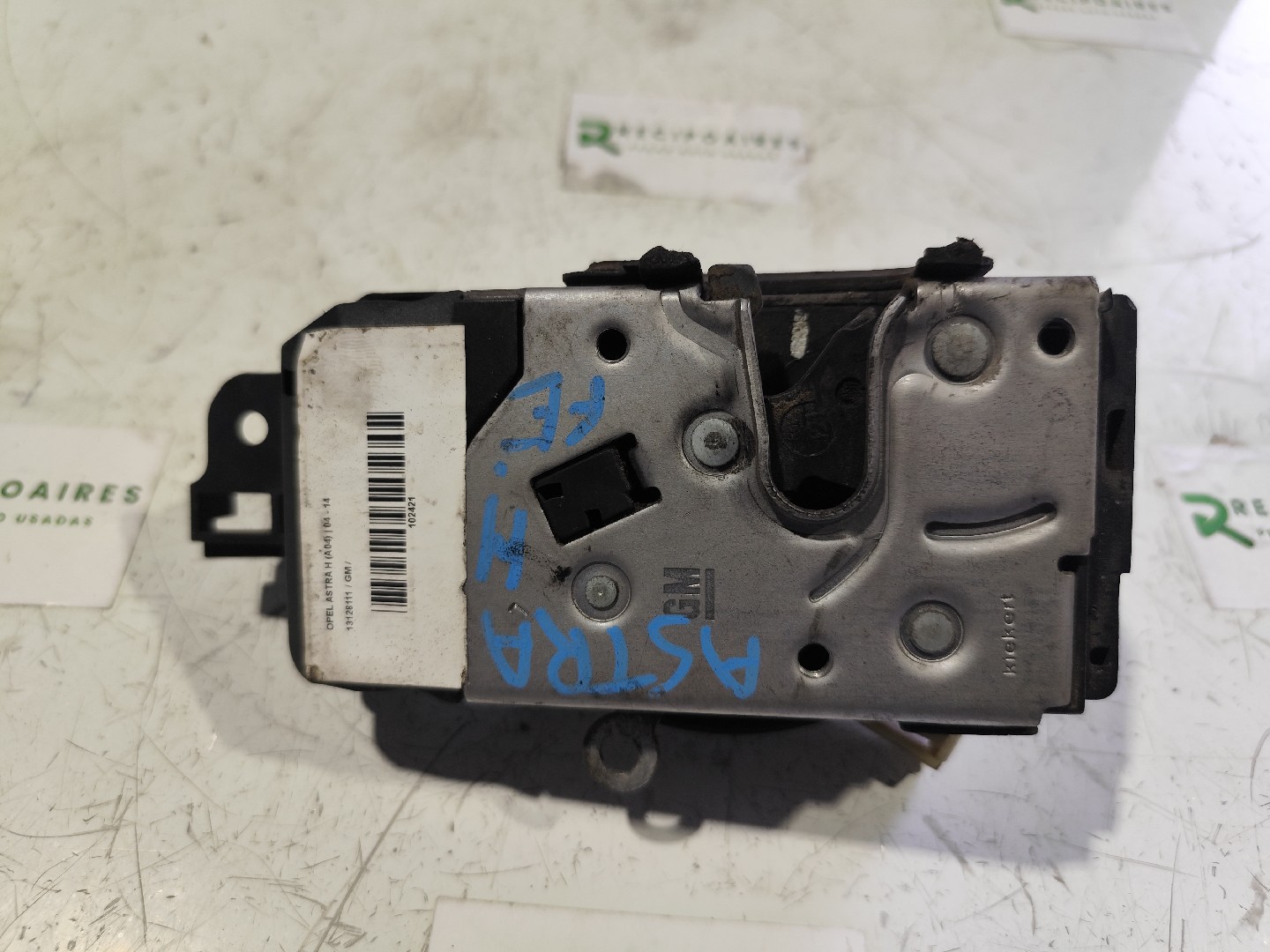 Fecho da Porta Frente Esq OPEL ASTRA H (A04) | 04 - 14 Imagem-4
