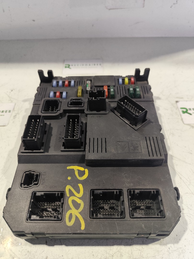 Caixa dos Fusíveis PEUGEOT - ID S_22136