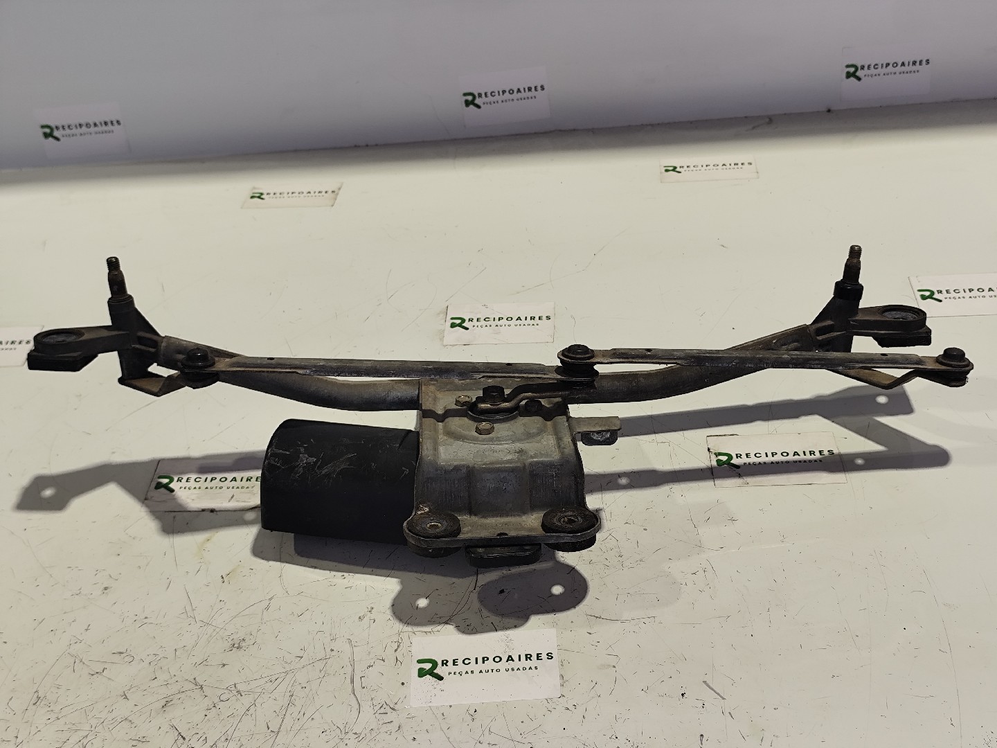 Motor Limpa Vidros Frente FORD KA (RB_) | 96 - 08 Imagem-2