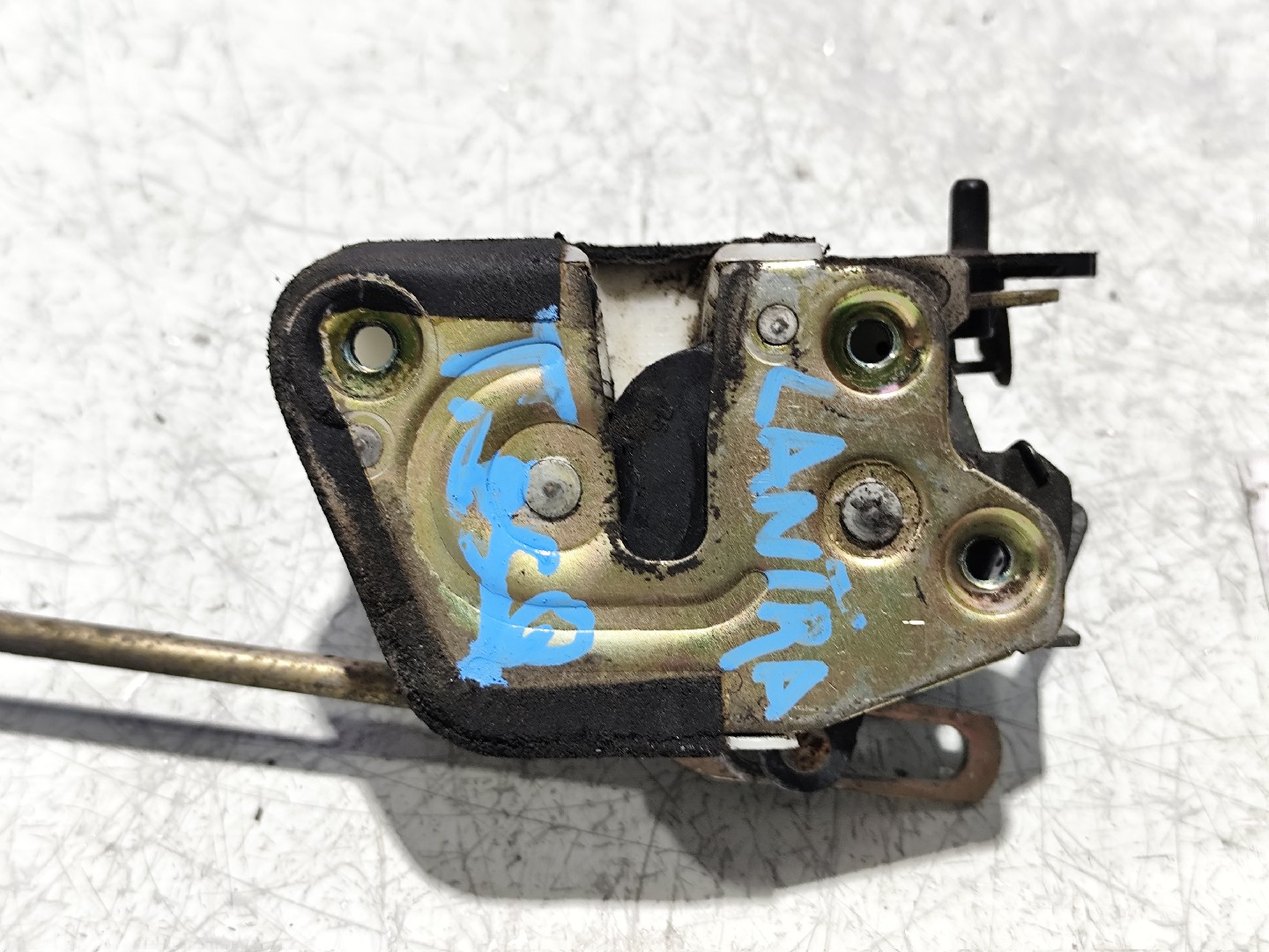 Fecho da Porta Trás Esq HYUNDAI LANTRA II (J-2) | 95 - 00 Imagem-3