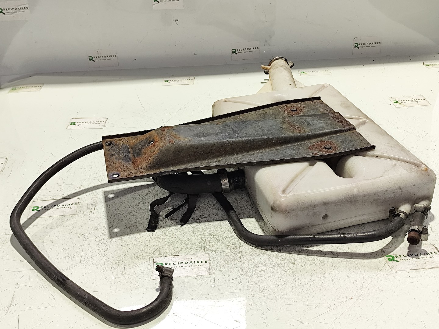 Vaso expansão NISSAN CABSTAR E (TL_, VL_) | 92 - 06 Imagem-4