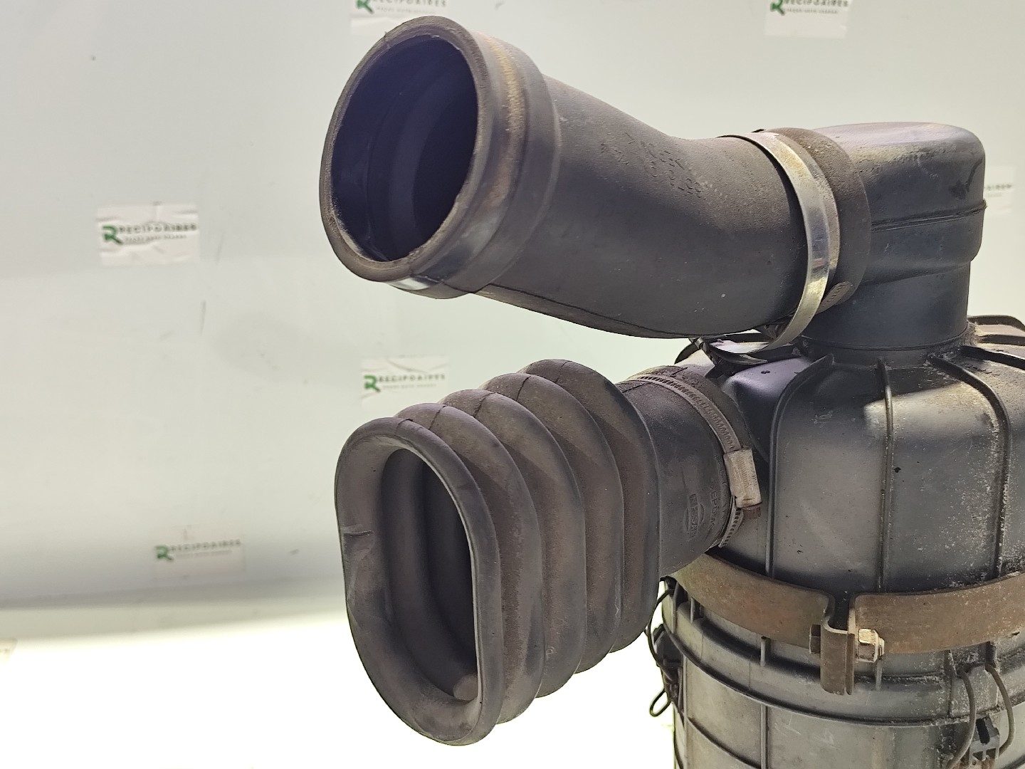 Caixa de Filtro de Ar NISSAN CABSTAR E (TL_, VL_) | 92 - 06 Imagem-1