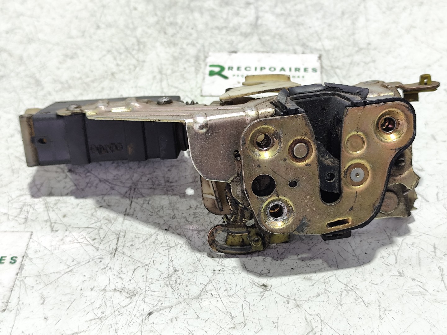 Fecho da Porta Frente Dto OPEL ASTRA F (T92) | 91 - 98 Imagem-2