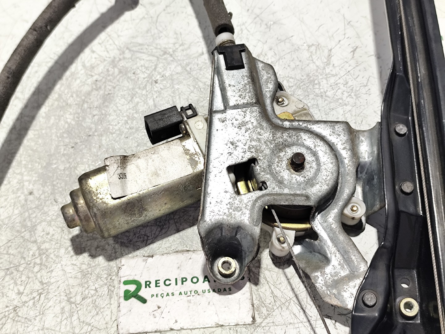 Elevador Frente Dto Electrico FORD FOCUS (DAW, DBW) | 98 - 09 Imagem-1