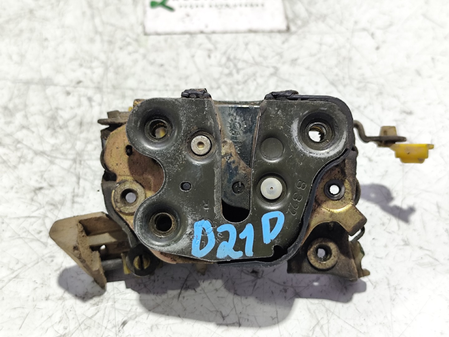 Fecho da Porta Frente Dto NISSAN PICK UP (D21) | 85 - 08 Imagem-2