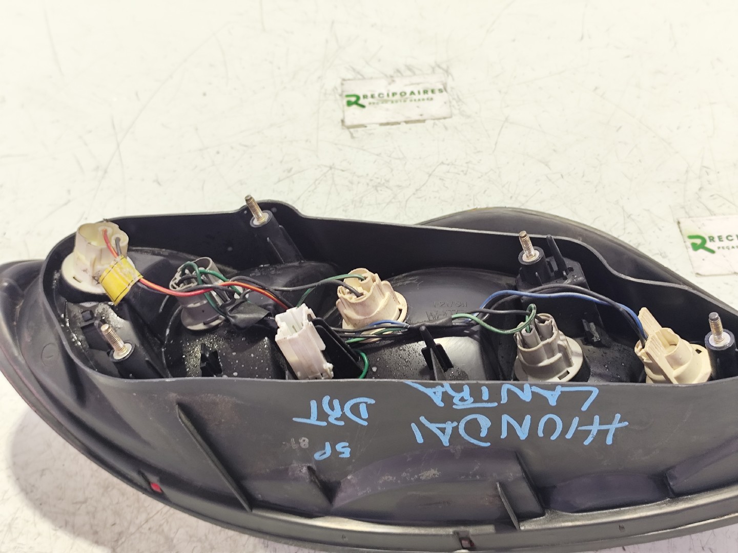 Right Tail Light  HYUNDAI LANTRA II (J-2) | 95 - 00 Imagem-2