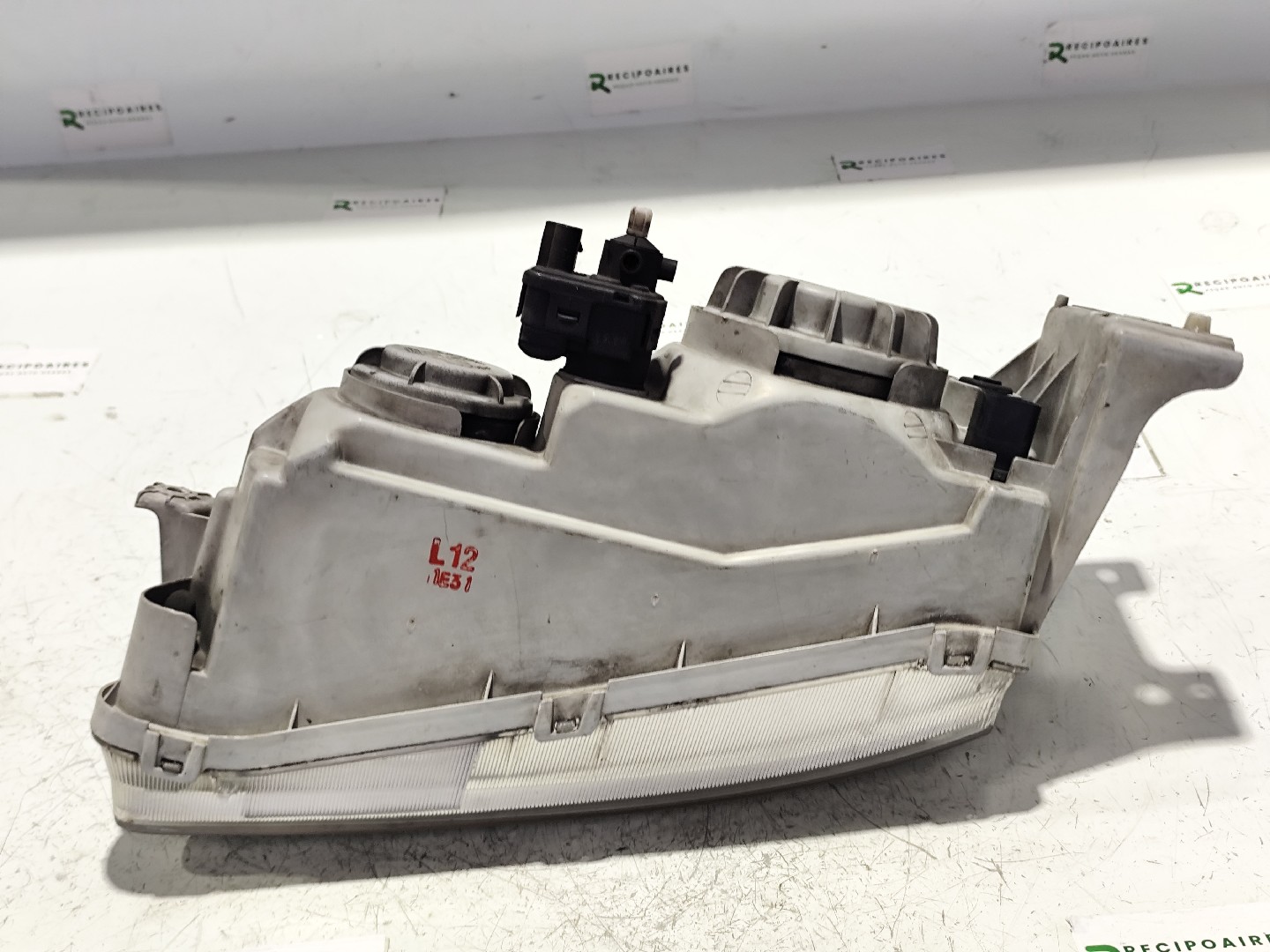 Right Headlight  HYUNDAI H-1 Caixa (A1) | 97 - 08 Imagem-2