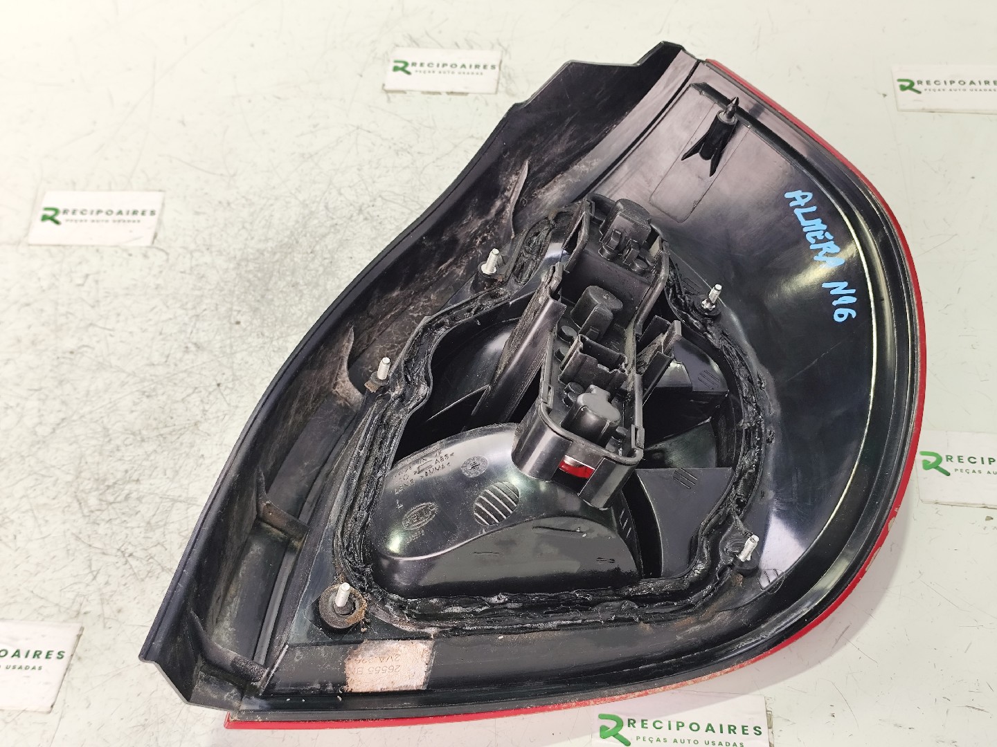 Farolim Stop Esq NISSAN ALMERA II (N16) | 00 -  Imagem-1