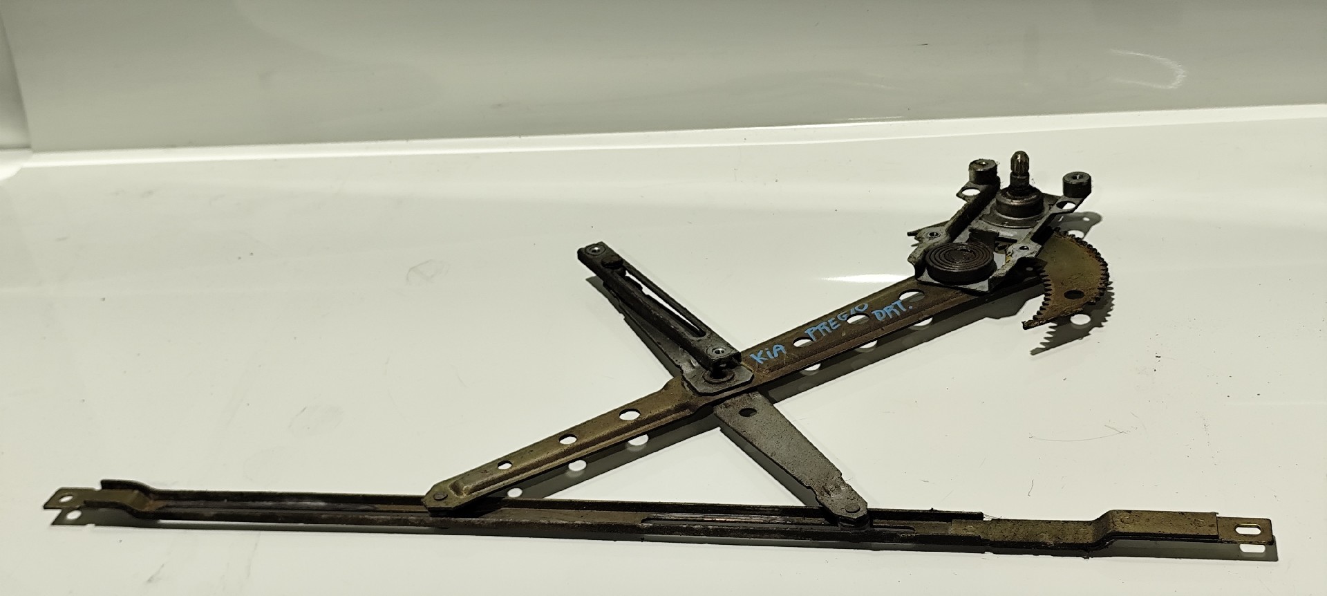 Elevador Frente Dto Manual KIA - ID S_34602