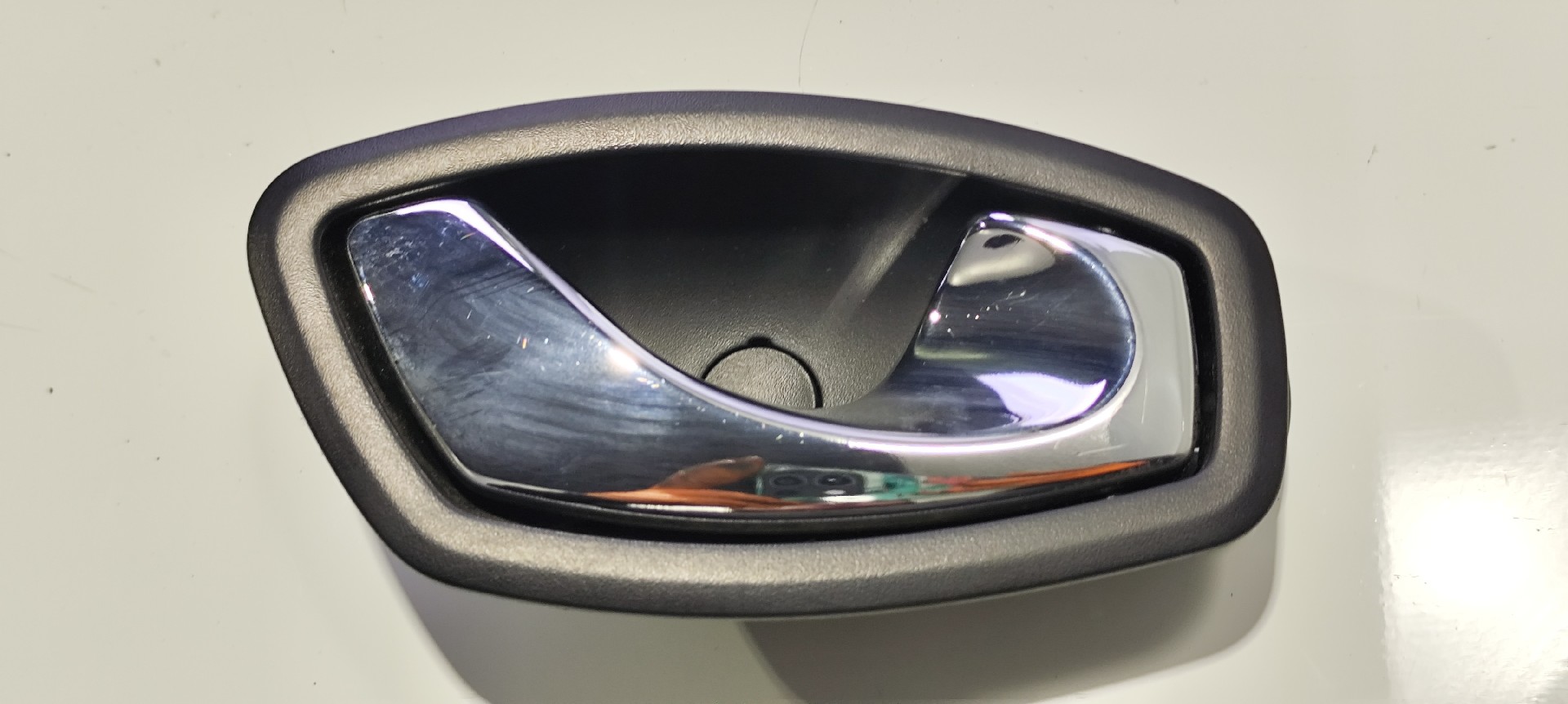 Puxador Lateral Direito RENAULT - ID S_34662