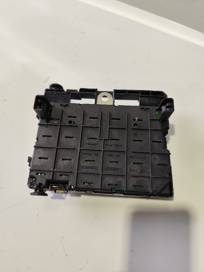 Caixa dos Fusíveis PEUGEOT 206 Hatchback (2A/C) | 98 - 12 Imagem-3